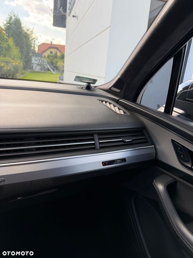 Audi SQ7 - 15