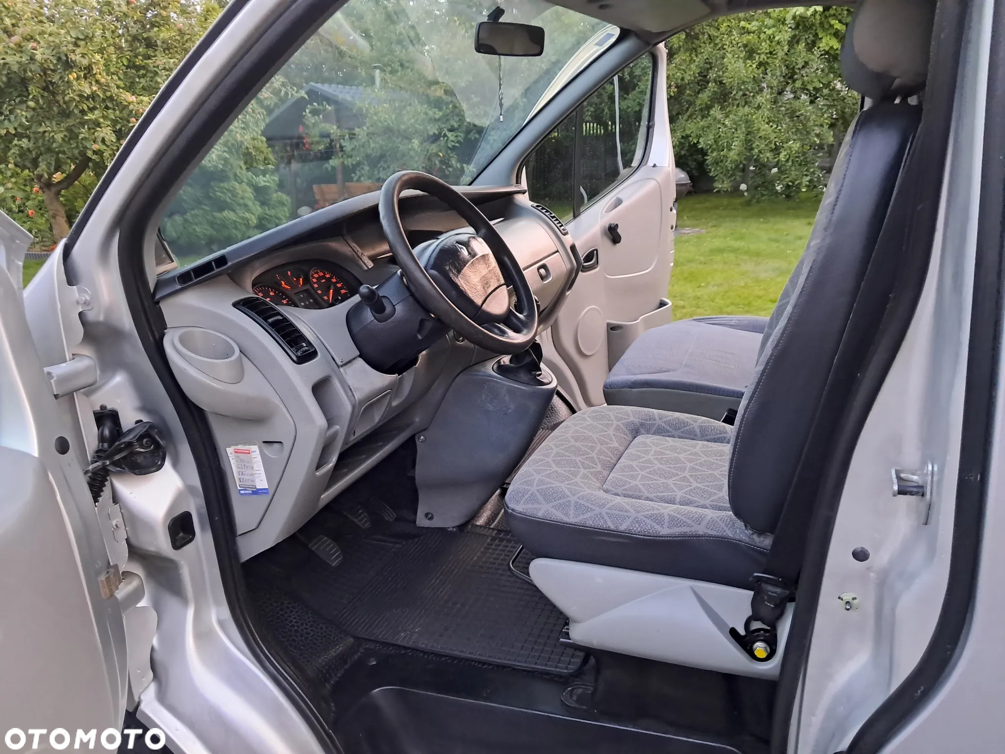 Renault Trafic - 8