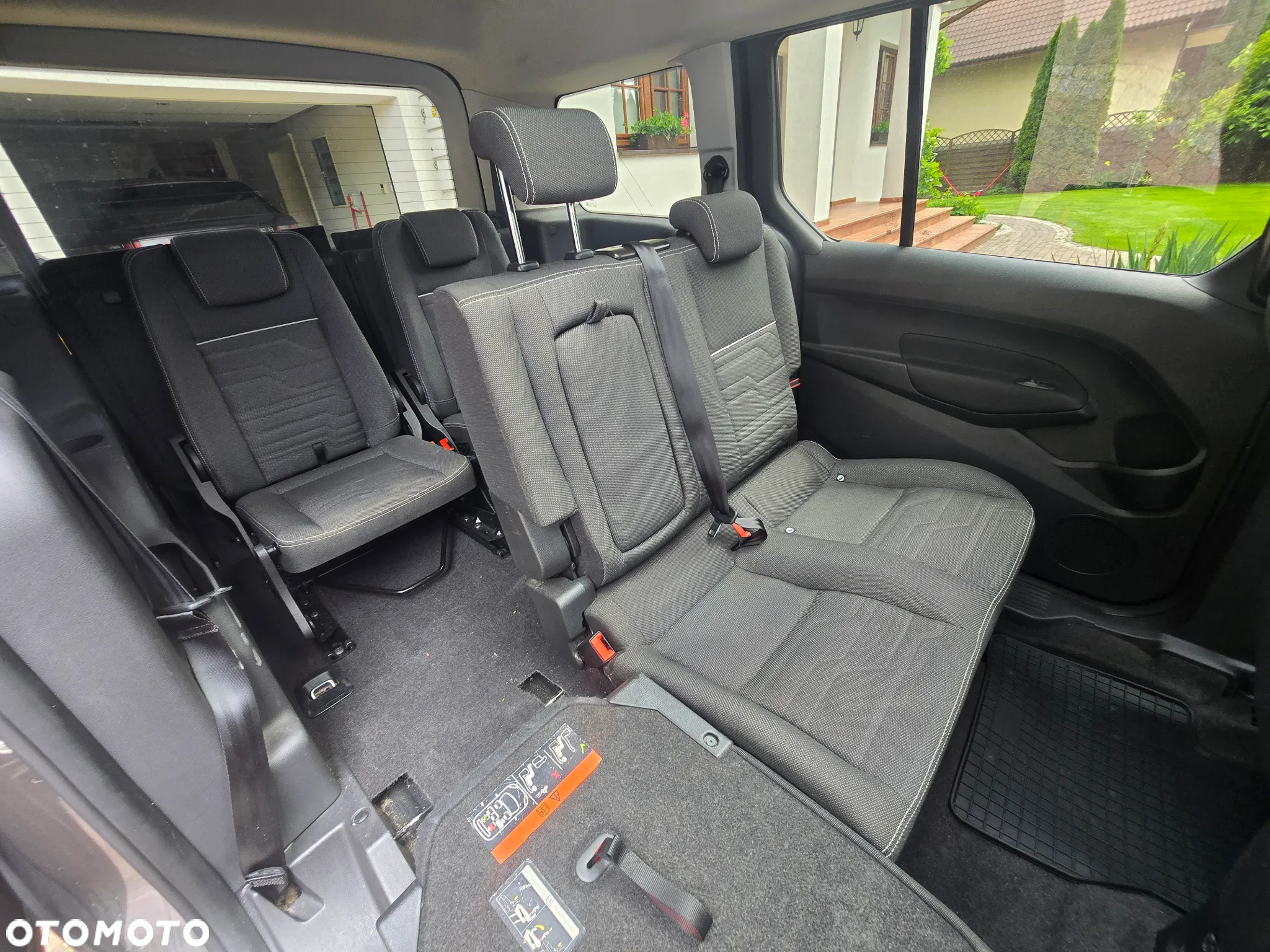 Ford Tourneo Connect Grand 1.5 TDCi Start/Stop Titanium - 9