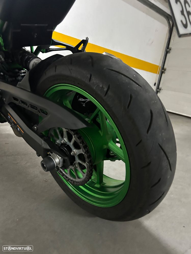 Kawasaki Z Z900 - 11