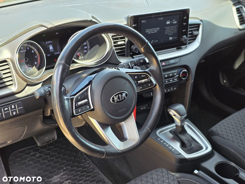Kia XCeed 1.4 T-GDI L Business Line DCT - 13