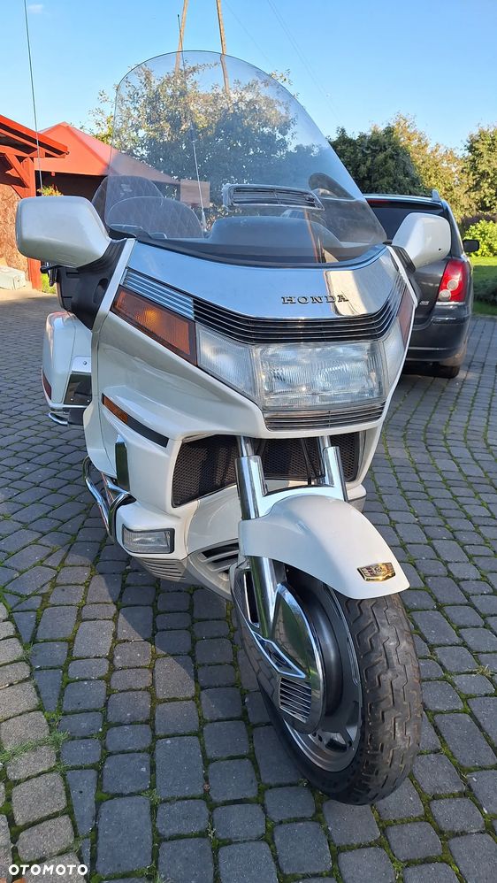 Honda GL - 10