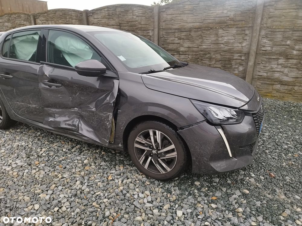 Peugeot 208 PureTech 100 EAT8 Allure - 7