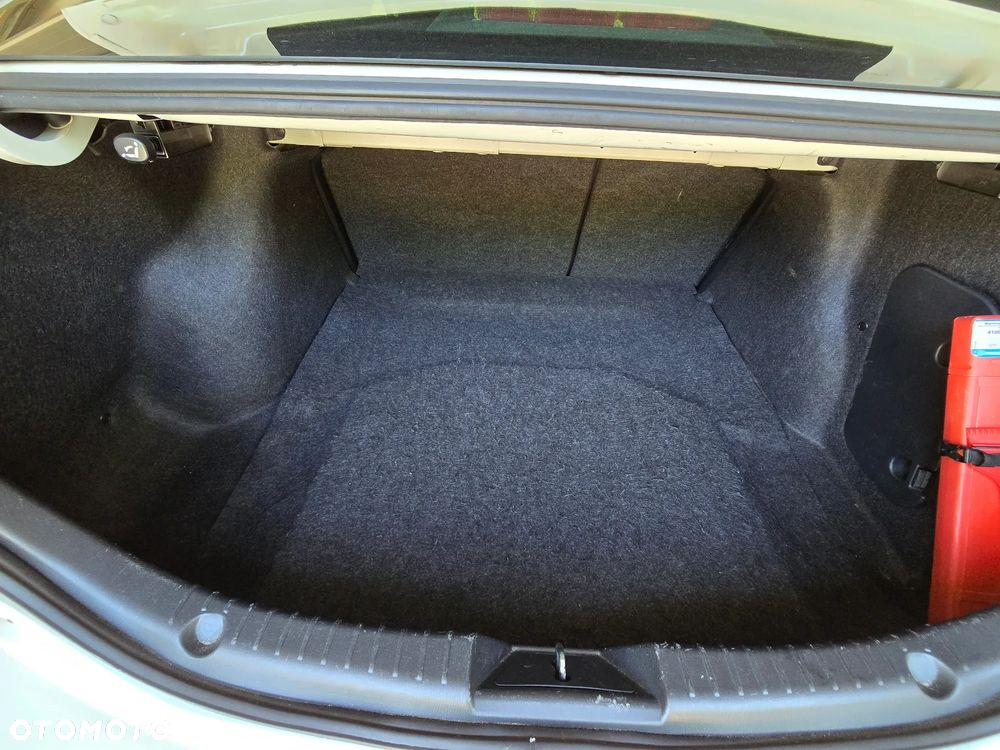 Mazda 3 - 10