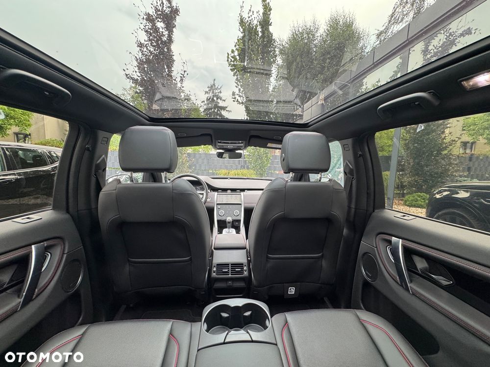 Land Rover Discovery Sport P300e R-Dynamic HSE - 34