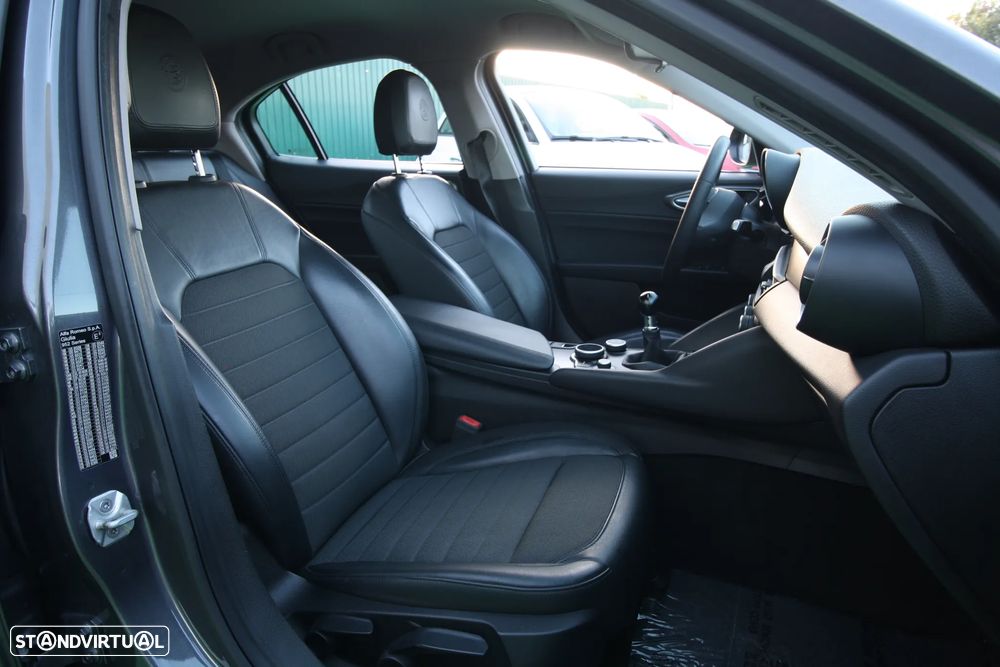 Alfa Romeo Giulia 2.2 D - 18