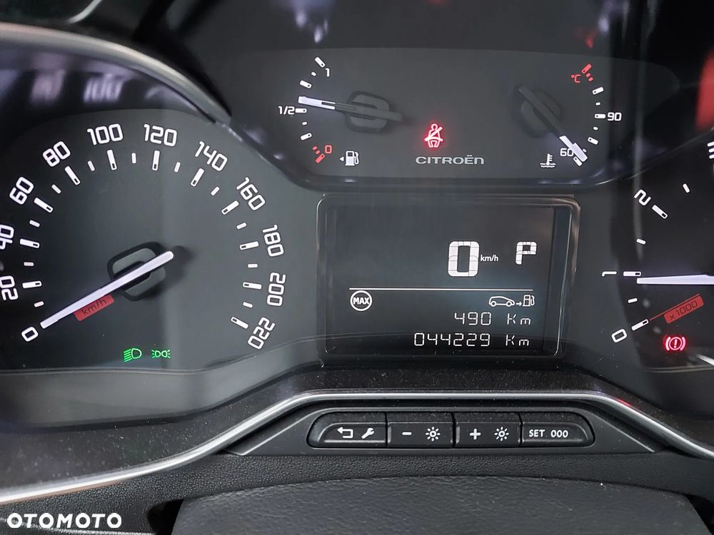 Citroën C3 1.2 PureTech Shine EAT6 - 10