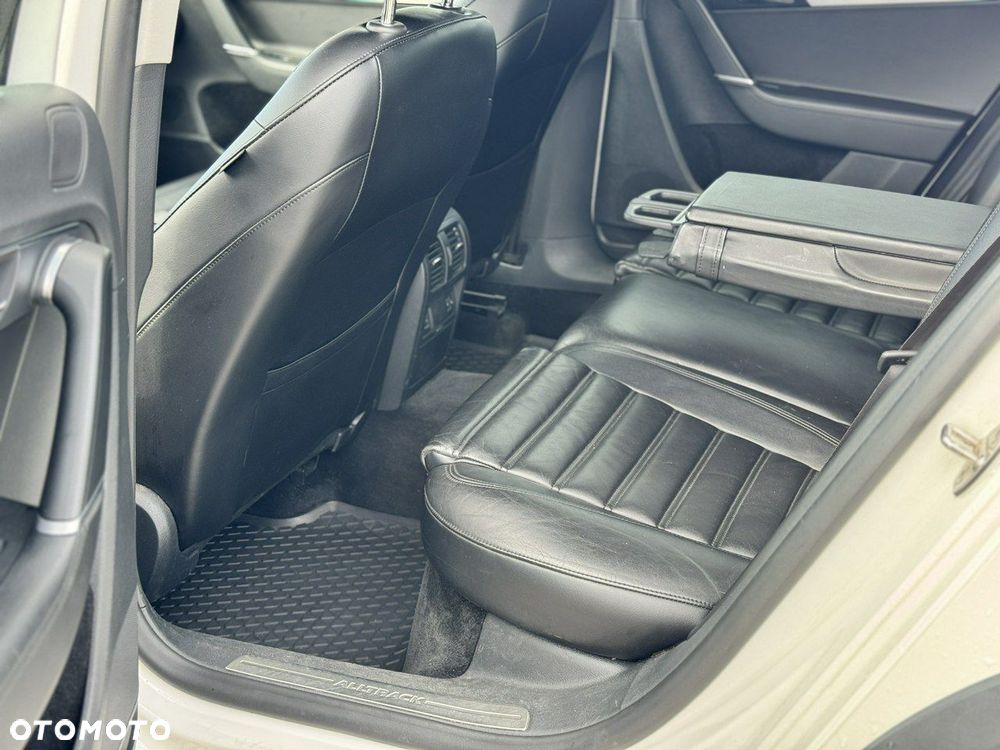 Volkswagen Passat Alltrack - 28