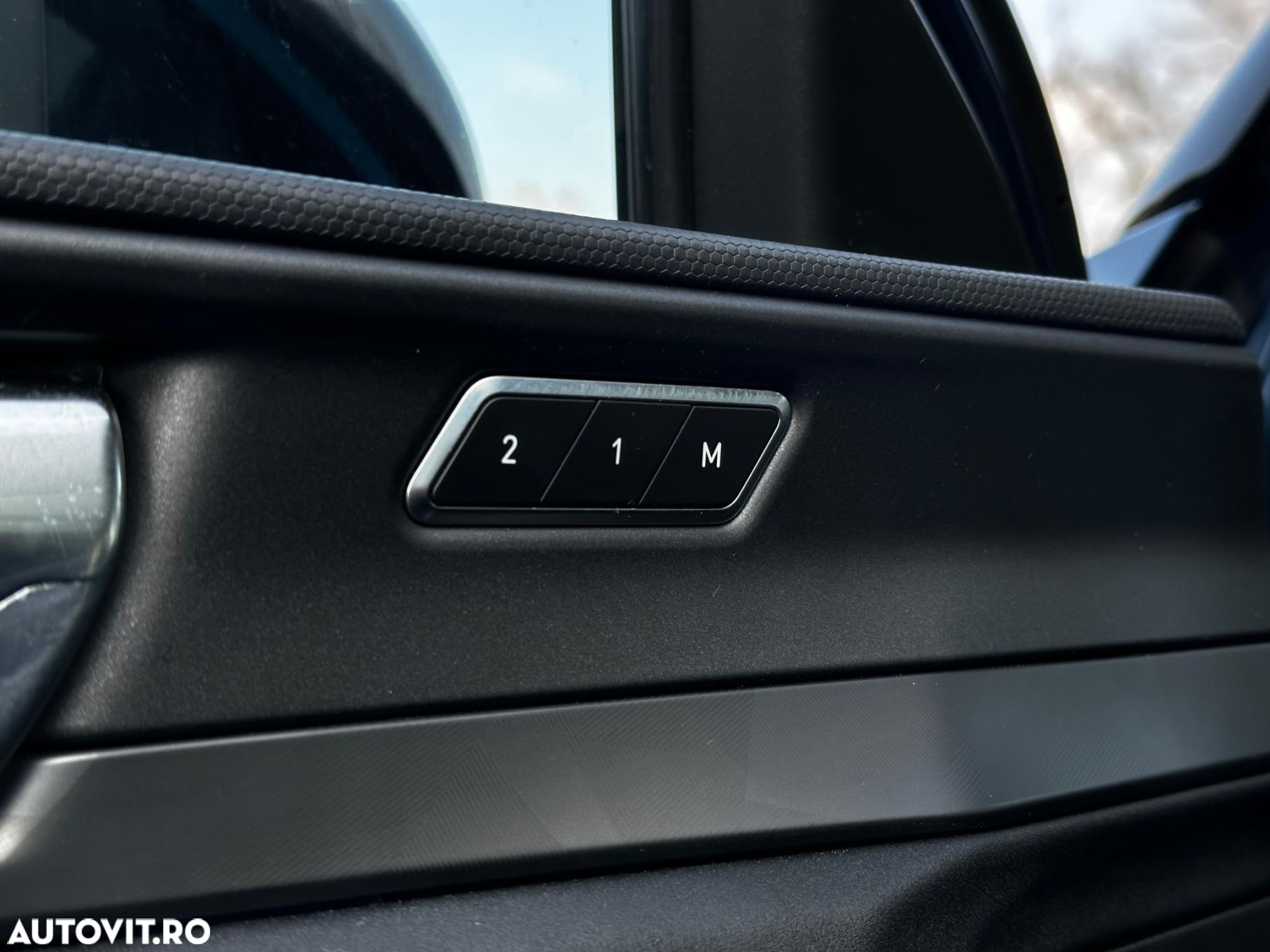 Lynk&Co 01 - 24