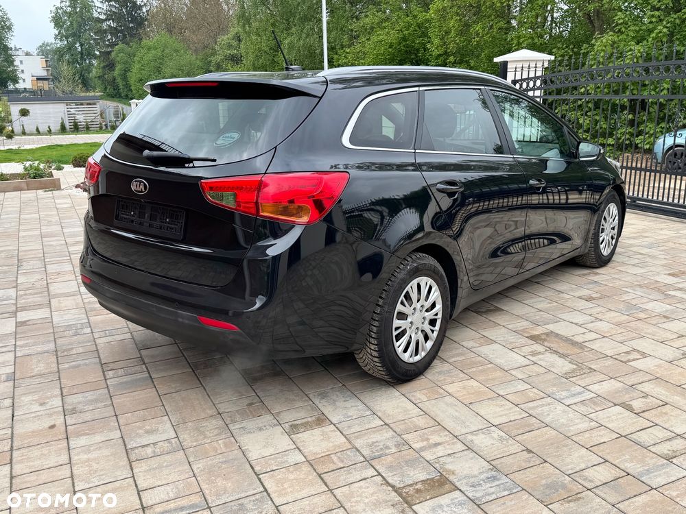 Kia Ceed 1.6 GDI Fifa World Cup Edition - 8