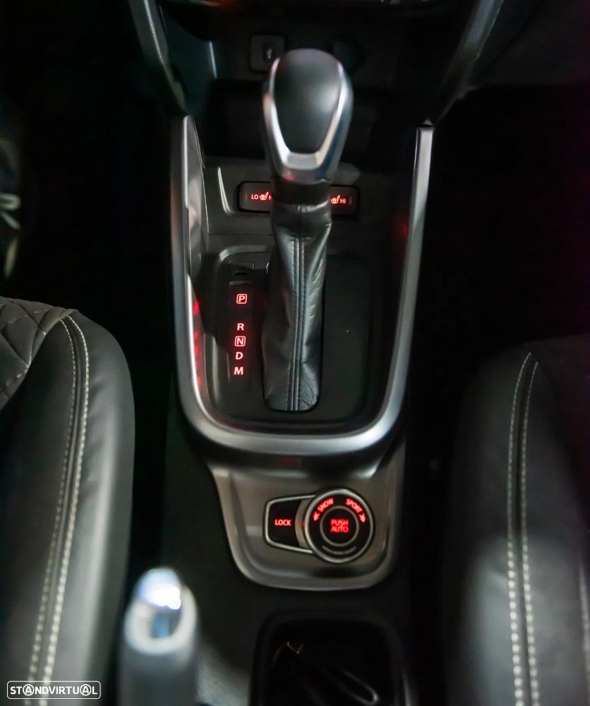 Suzuki Vitara 1.5L AGS GLX 4WD Strong Hybrid - 31