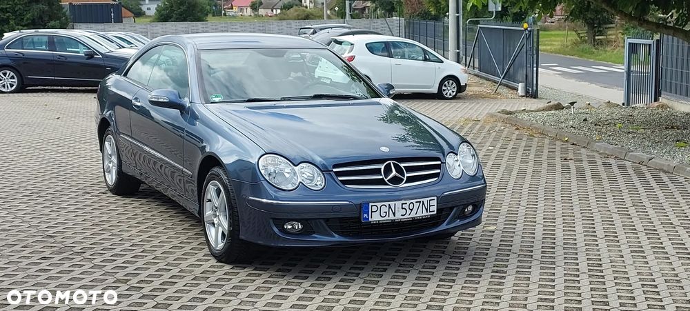 Mercedes-Benz CLK - 21