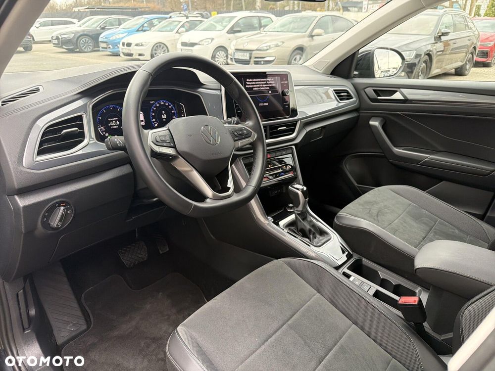 Volkswagen T-Roc - 10