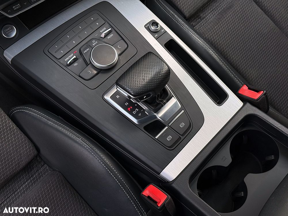 Audi Q5 2.0 40 TDI quattro S tronic Design - 22