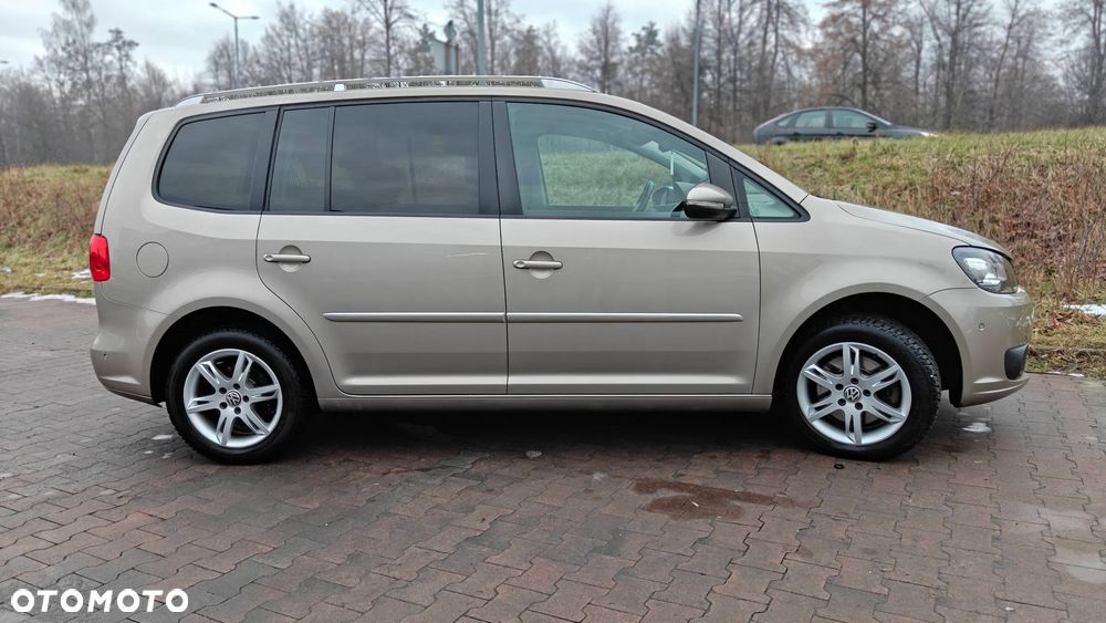 Volkswagen Touran 2.0 TDI Highline DSG - 7