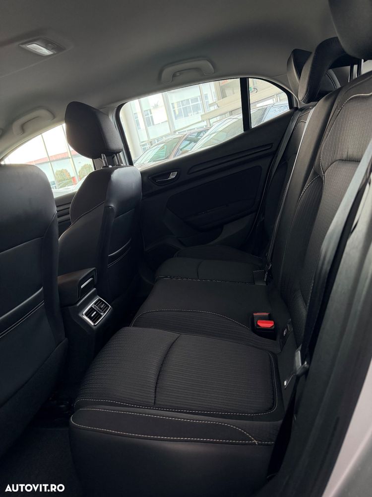 Renault Megane BLUE dCi 115 ZEN - 27