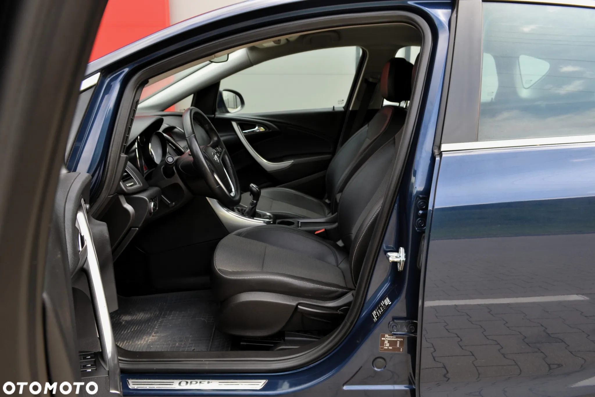Opel Astra IV 1.4 T Sport - 6