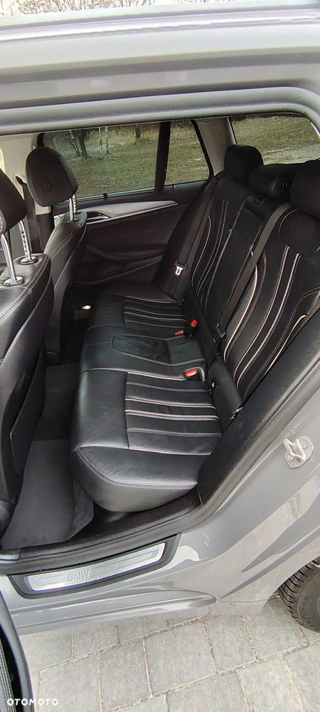 BMW Seria 5 530e Luxury Line sport - 17