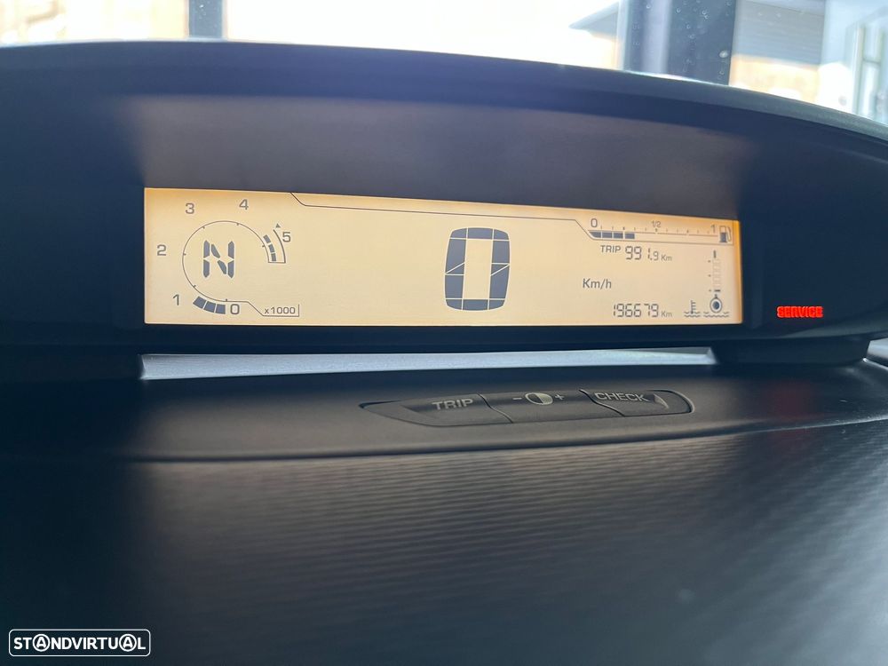 Citroën C4 1.6 HDi Exclusive Airdream - 28