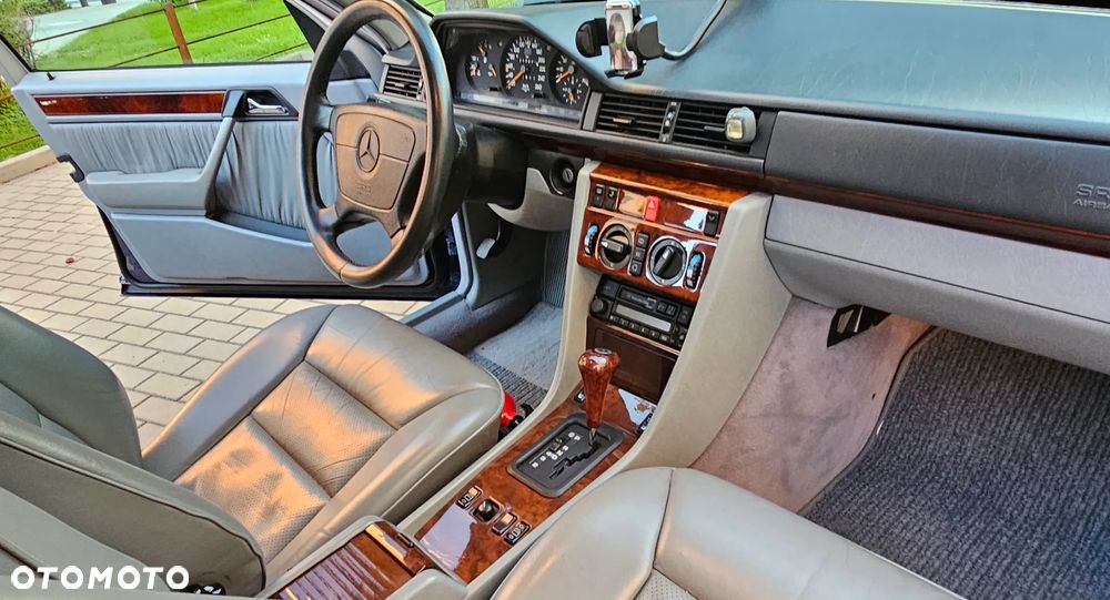Mercedes-Benz Klasa E - 20