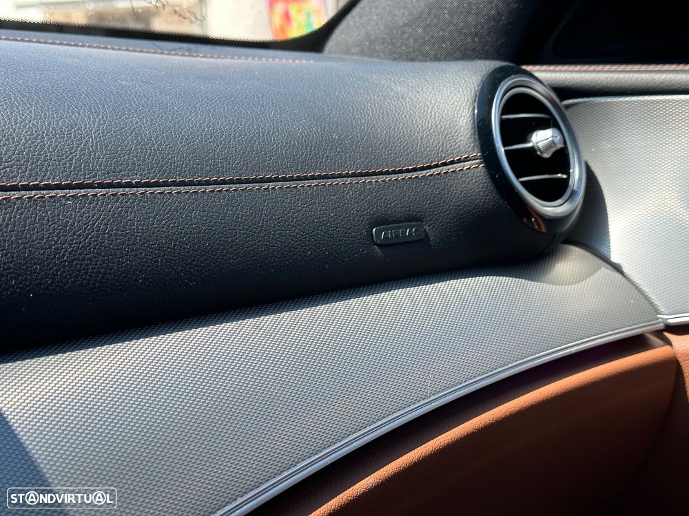 Mercedes-Benz E 220 d AMG designo - 16