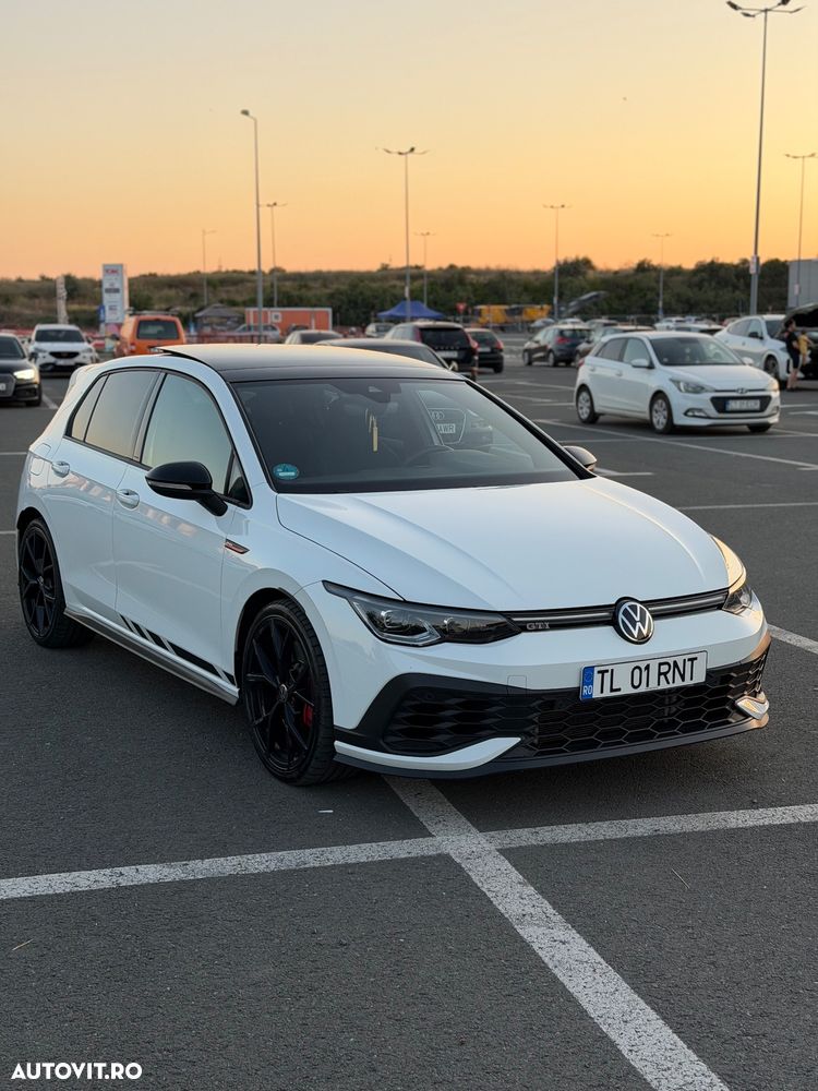 Volkswagen Golf 2.0 TSI DSG GTI - 1