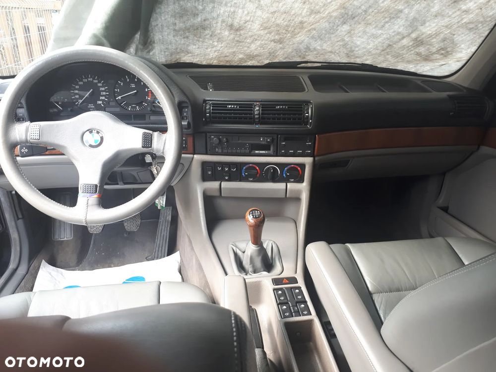 BMW Seria 7 730i - 5