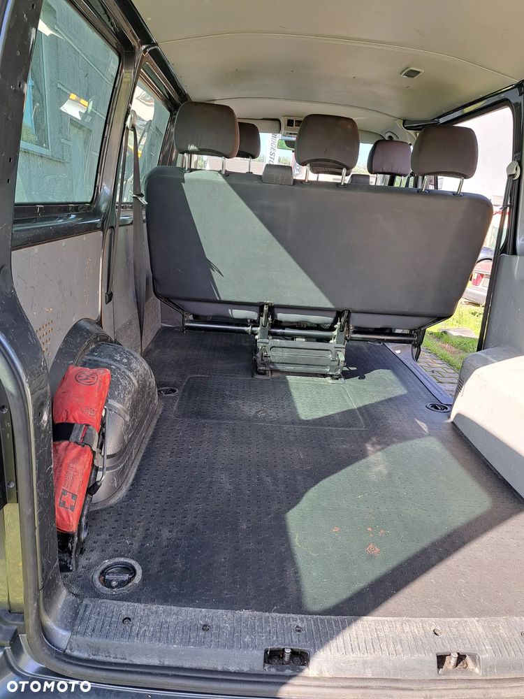 Volkswagen Transporter - 9