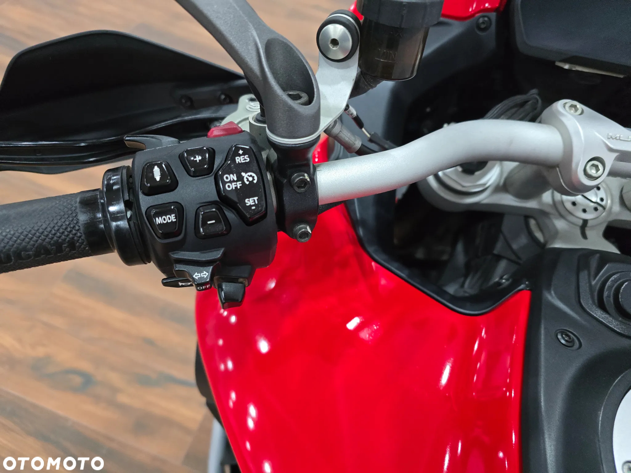 Ducati Multistrada - 16