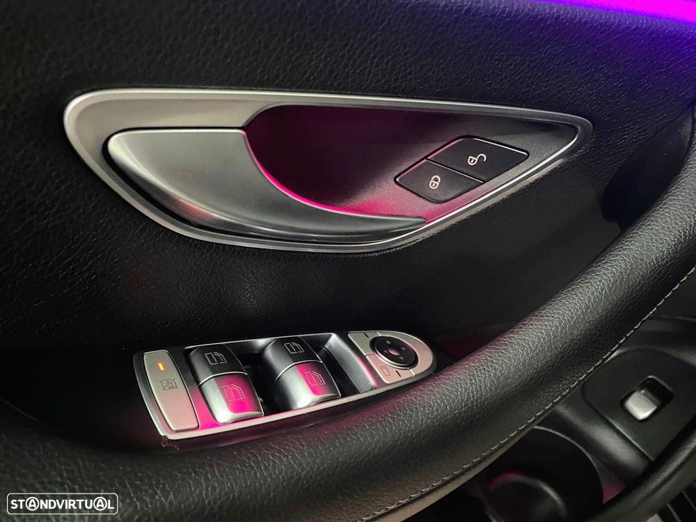 Mercedes-Benz E 300 de Exclusive Line 4Matic - 16