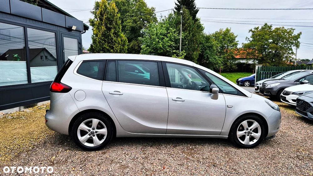 Opel Zafira 1.4 T Cosmo EU6 - 14