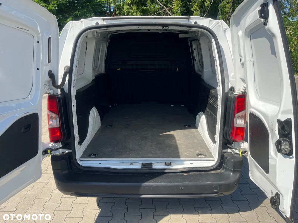 Toyota Pro Ace City Long Active - 12