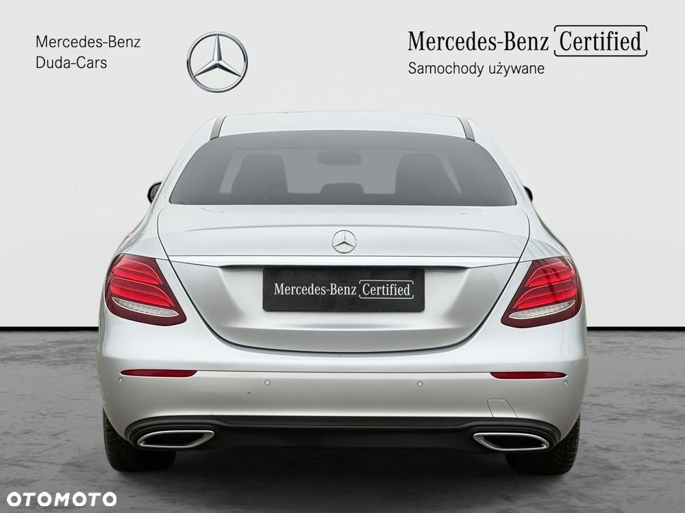Mercedes-Benz Klasa E 220 d 4-Matic Business Edition - 4