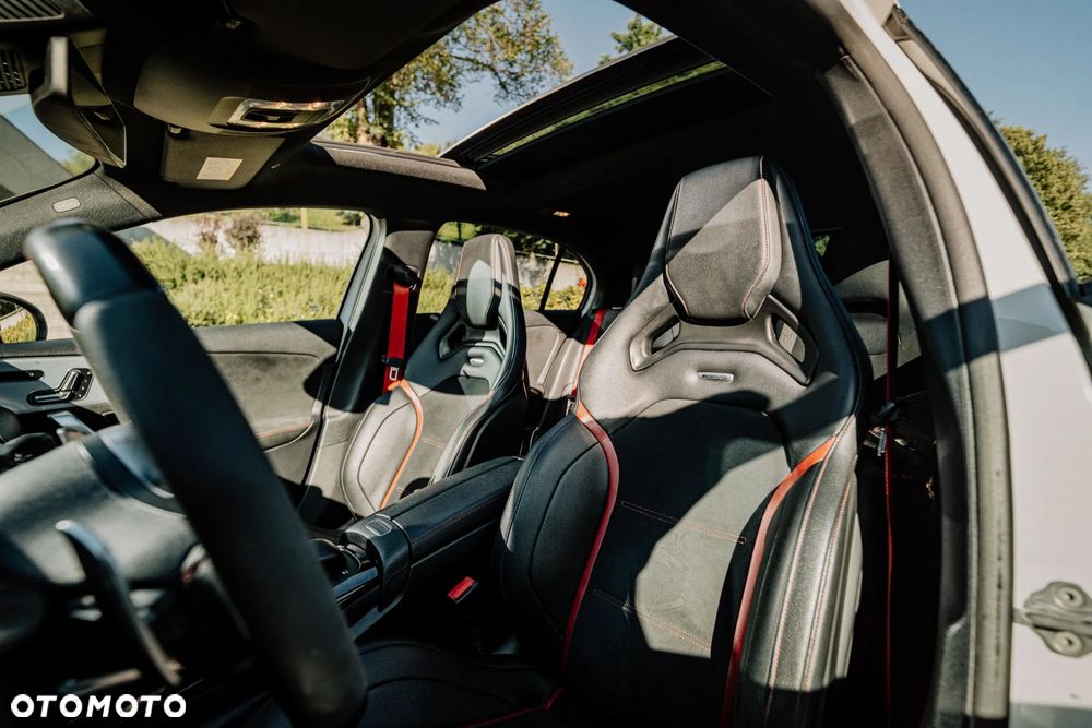 Mercedes-Benz Klasa A 45 S AMG 4-Matic 8G-DCT - 16