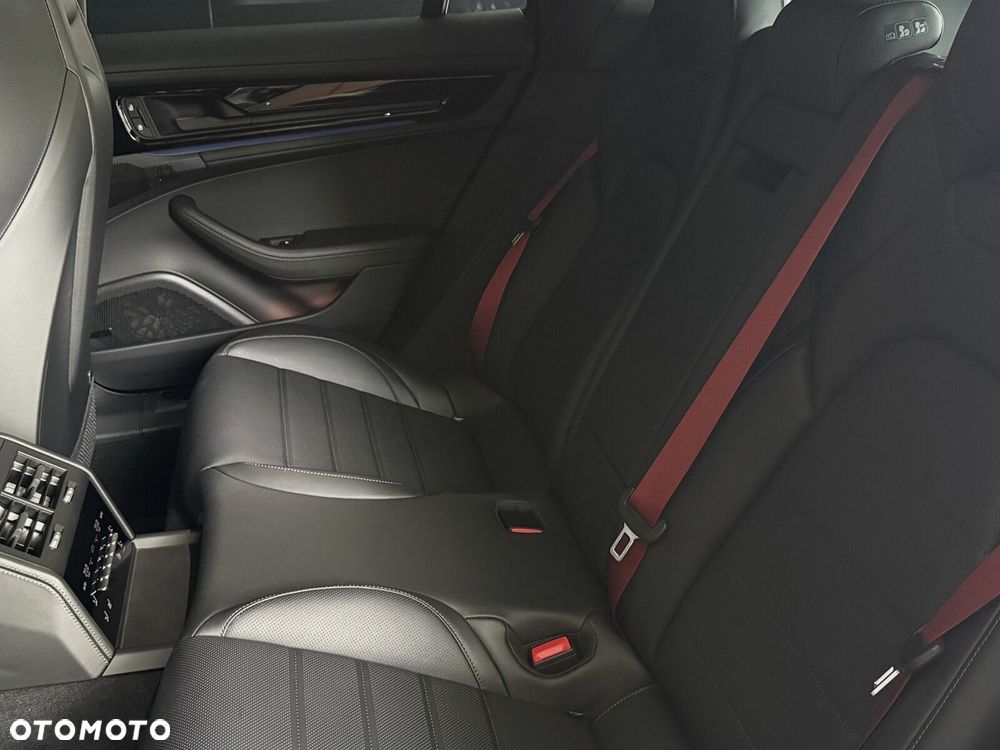 Porsche Panamera - 28