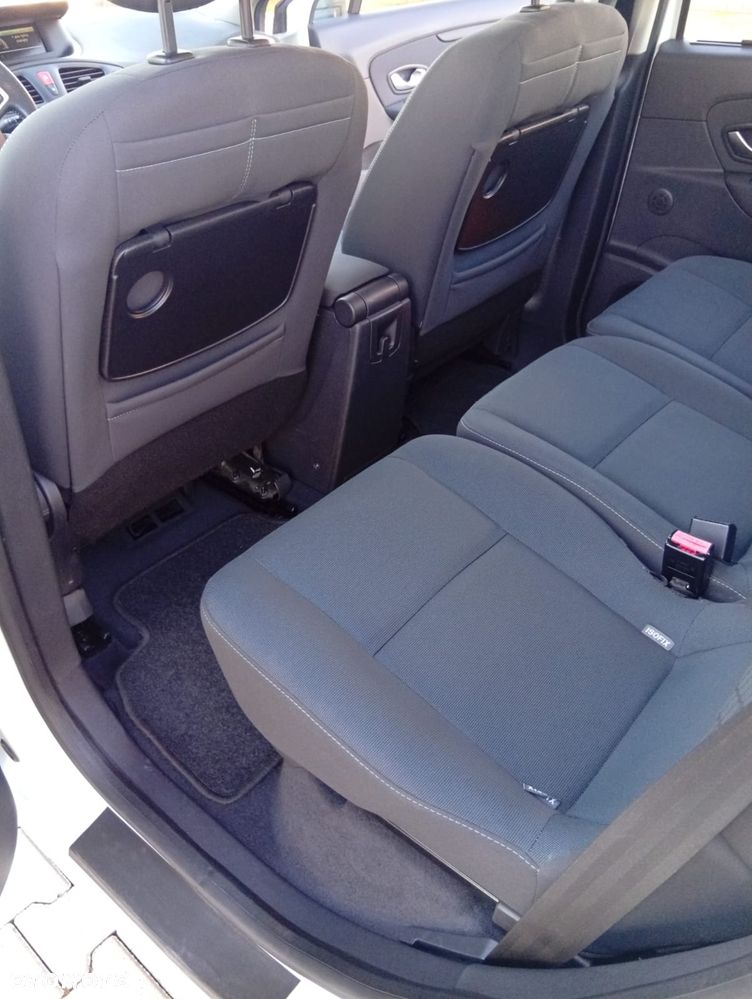 Renault Scenic 1.9 dCi Confort Expression - 23