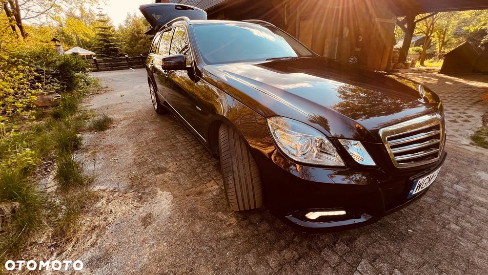 Mercedes-Benz Klasa E 350 CDI BlueEff - 23