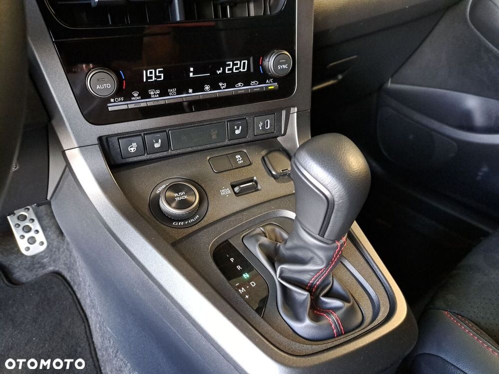Toyota Yaris - 27