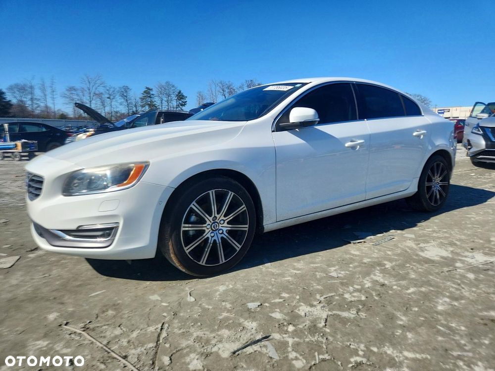 Volvo S60 - 2