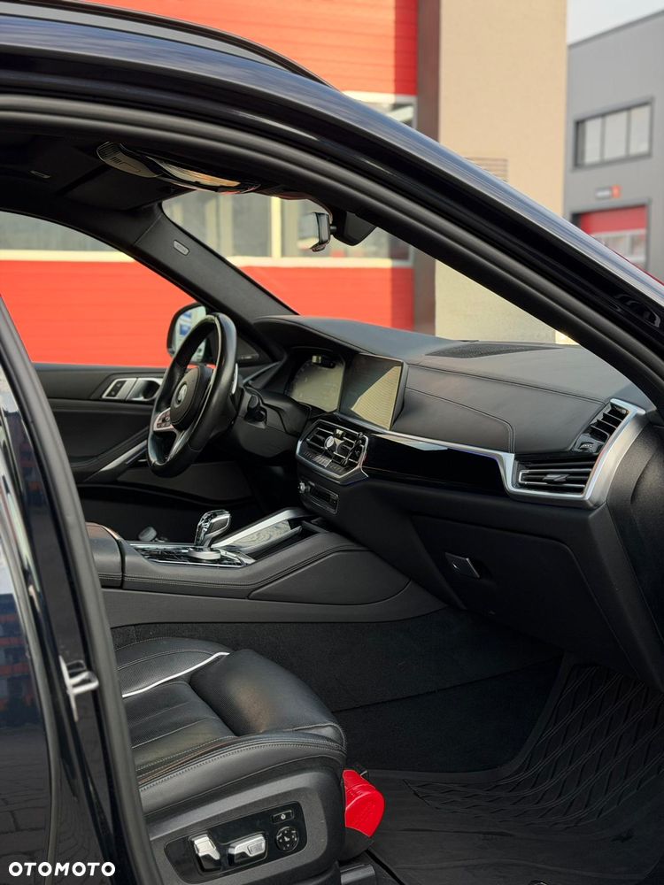 BMW X6M - 13