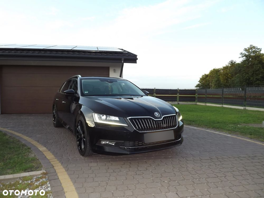 Skoda Superb Combi 2.0 TDI Style - 37
