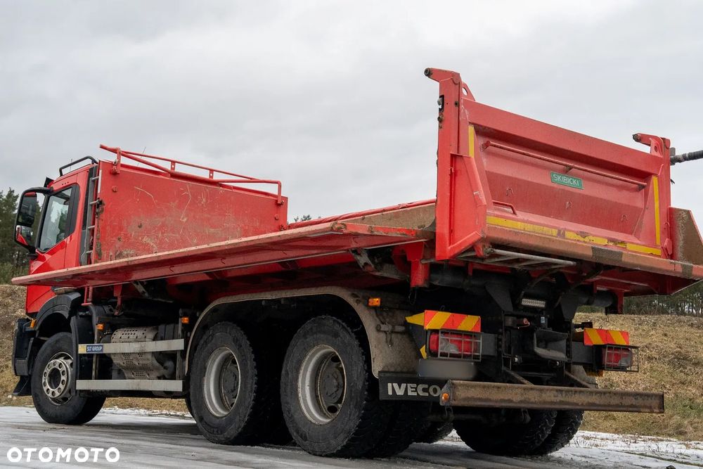 Iveco Trakker 6x4 - 11