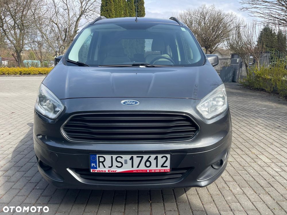 Ford E-Tourneo Courier - 7