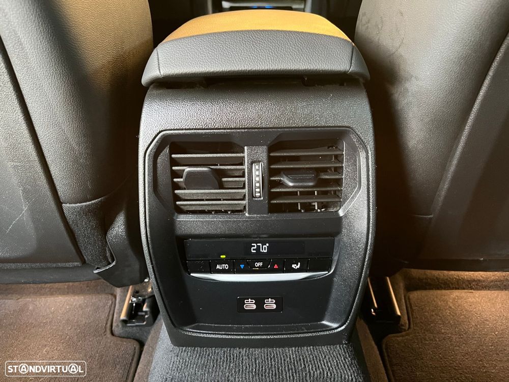 BMW 330 e Touring Pack M Auto - 35
