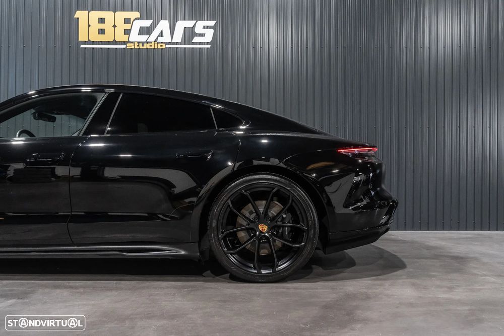 Porsche Taycan 4S Bateria Performance Plus - 33