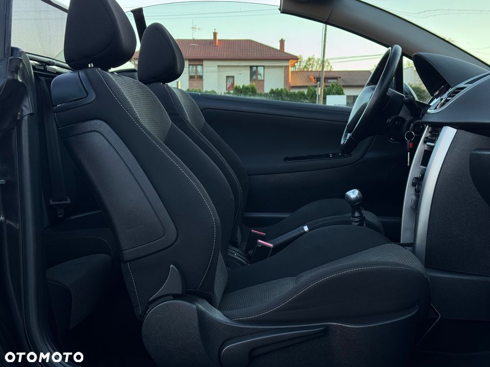 Peugeot 207 CC 120 VTi Premium - 31