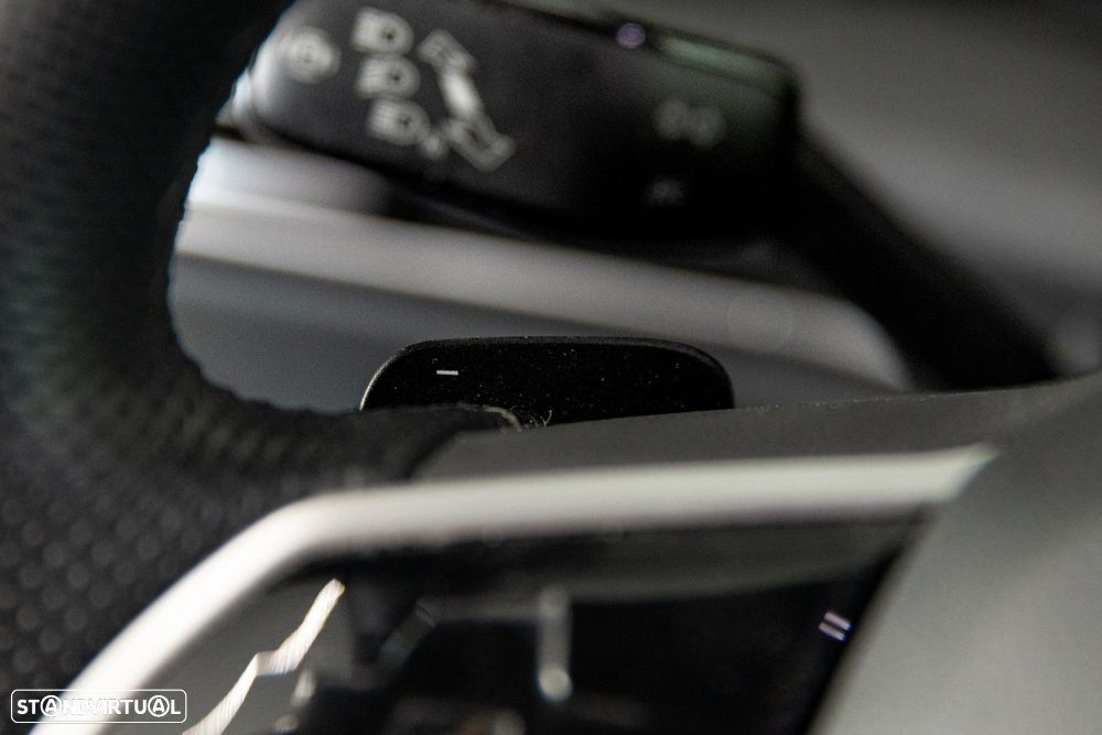 VW Golf 1.4 TSI GTE+ DSG - 12