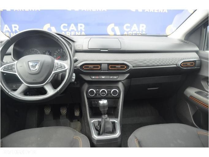 Dacia Sandero - 8