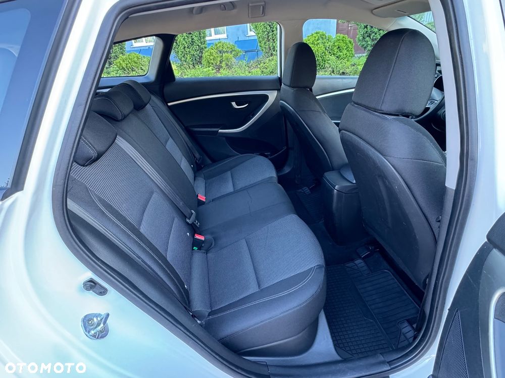 Hyundai i30 i30cw 1.6 CRDi Trend - 26