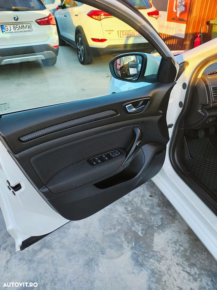 Renault Megane BLUE dCi Business - 14